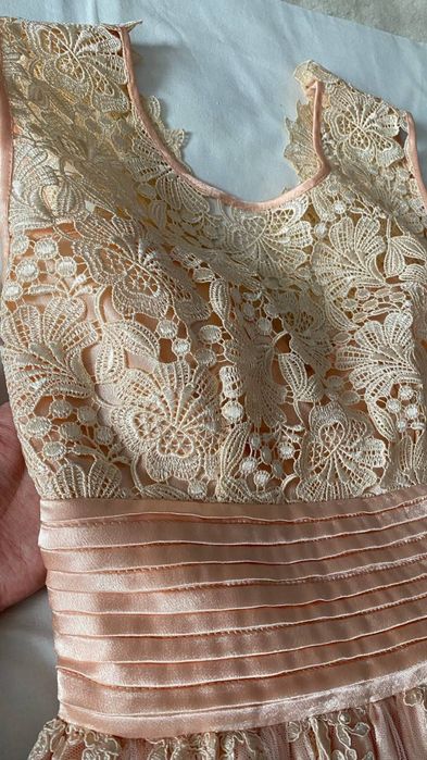 Платье вечернее продам