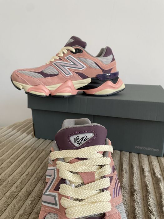 New Balance 9060