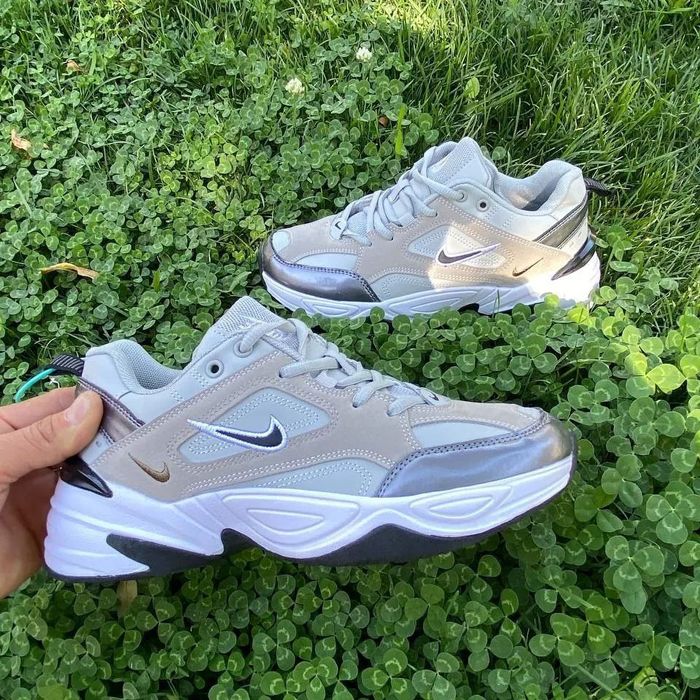 Брендовые кроссовки от Nike