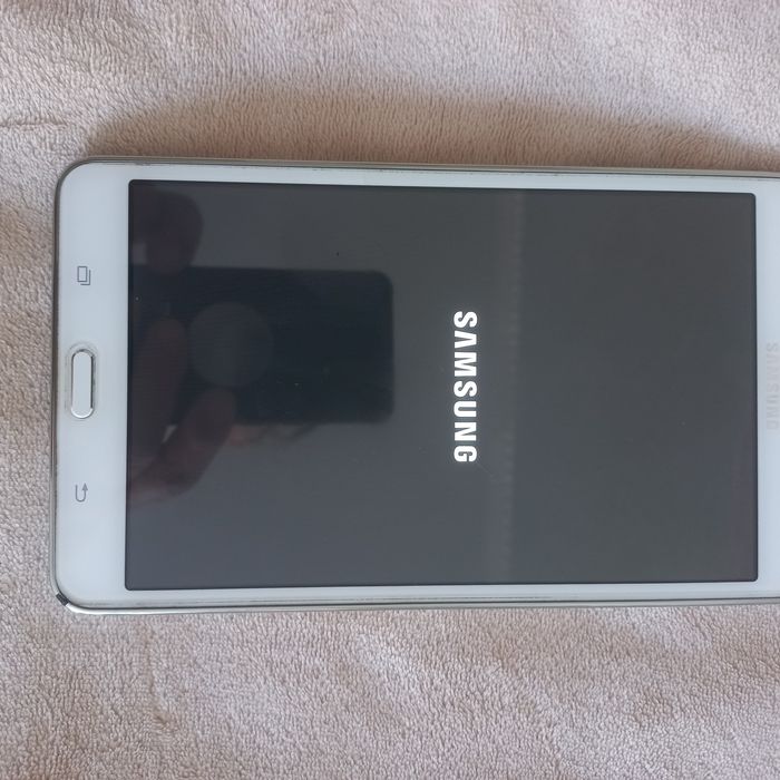 Продам планшет Samsunc.