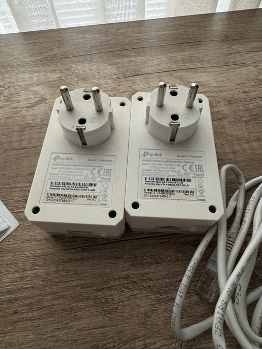 Продам Адаптер TP-LINK TL-PA4010P KIT AV600