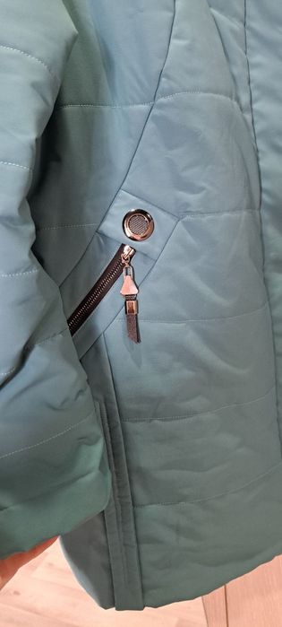 Куртка женская..