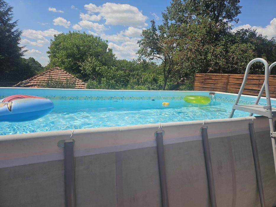 Басейн 8,5 × 4,5