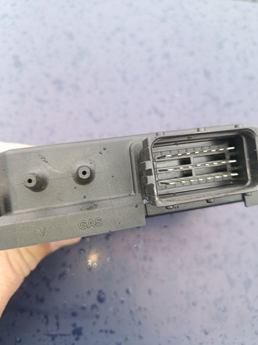 Vând calculator gpl auto