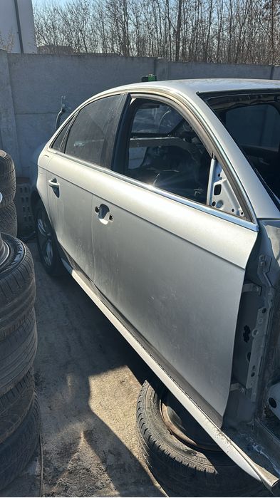 Usa argintiu audi a4 b8 an 2010