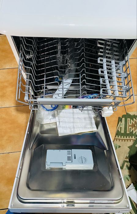Masină de spălat vase nouă, neutilizata, WHIRLPOOL