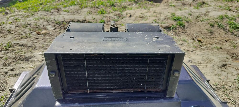 Aer condiționat tractor (rece-cald) priză 12V