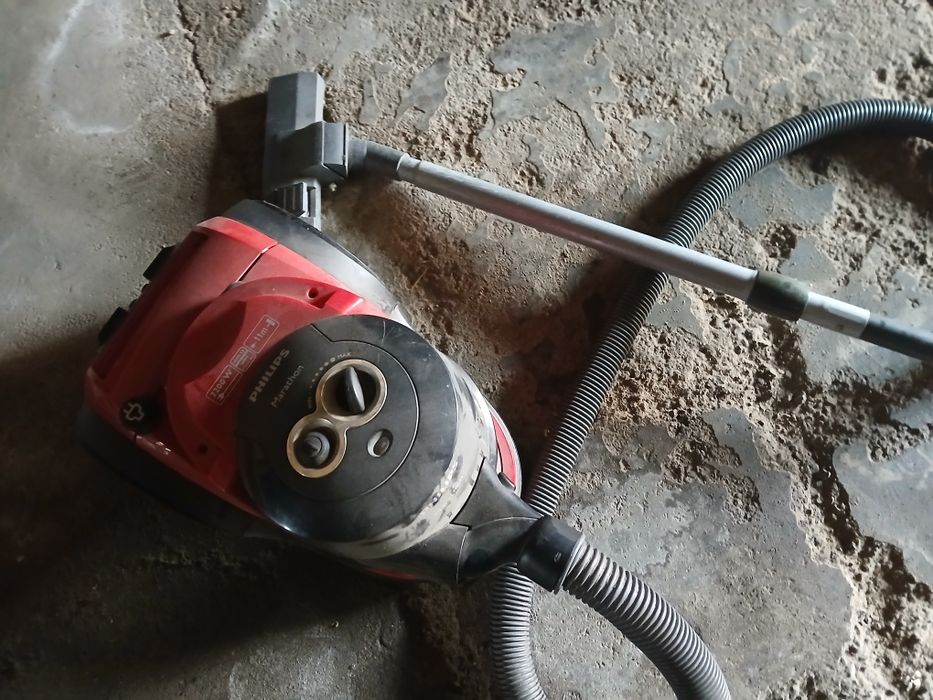 Продаю пылесос Filips