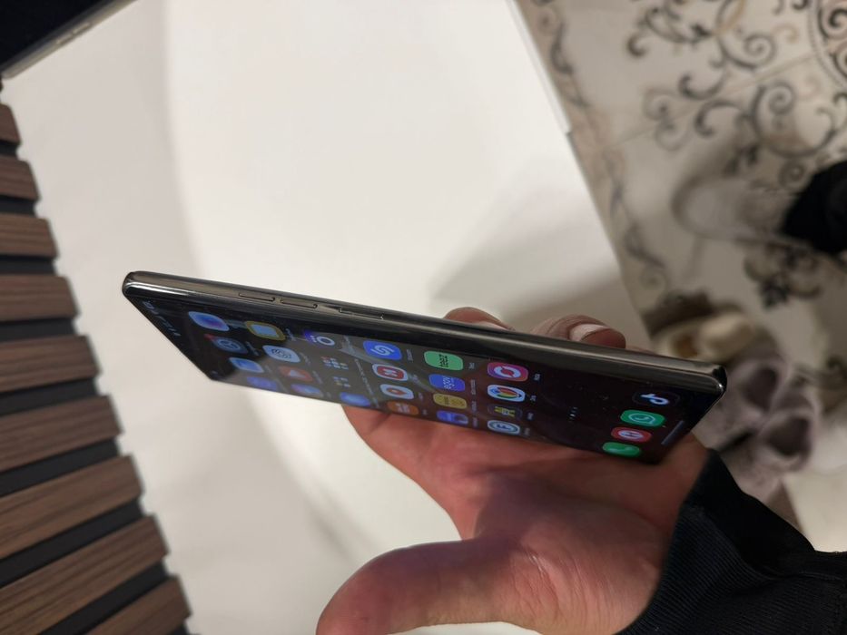 Techno camon 40 pro обмена на айфон 12pro, 13,14