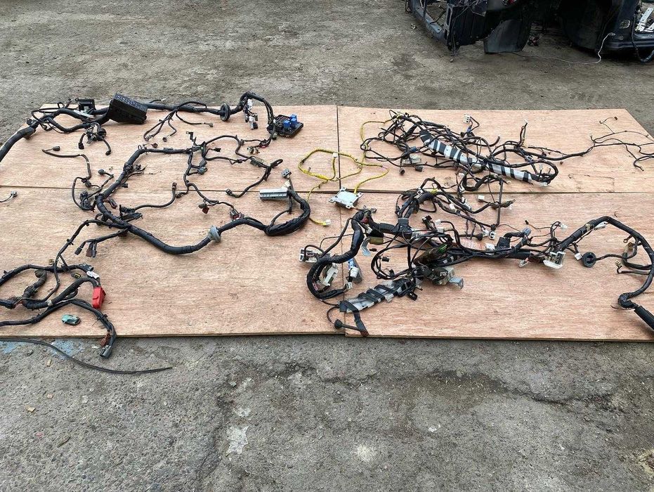 Коса проводка на Ниссан Мистраль Террано