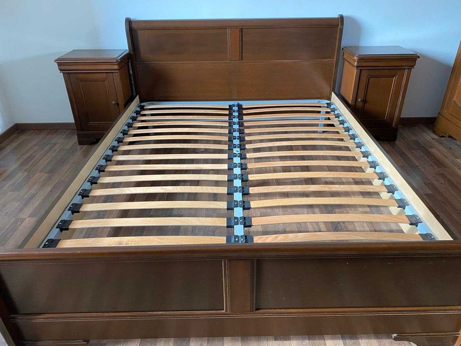 Vand dormitor + dulap + comoda + 2 noptiere