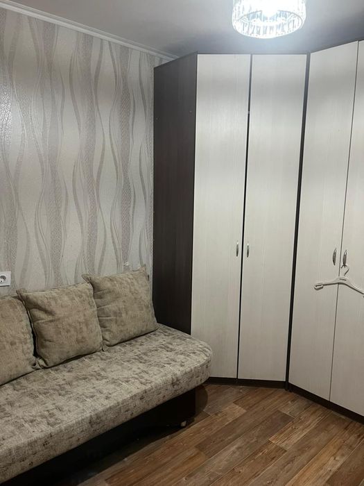 3 комн Центр,8 школа