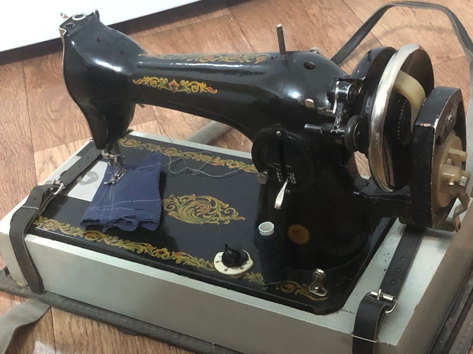 Швейная машина ПМЗ-2