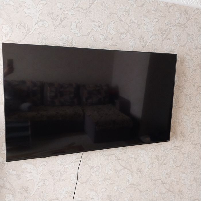 Смарт тв  срочно продам.