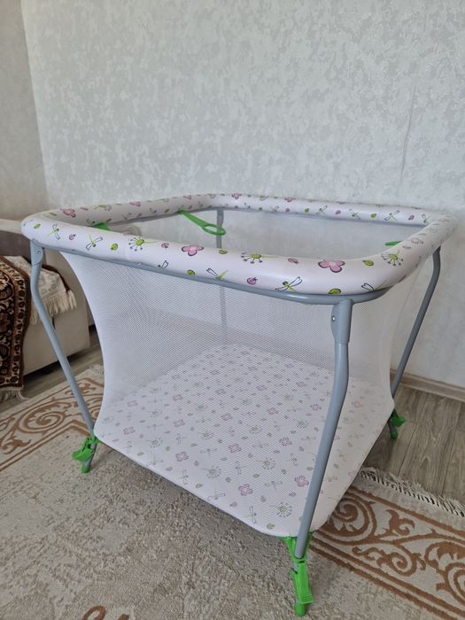 Продам детский складной манеж