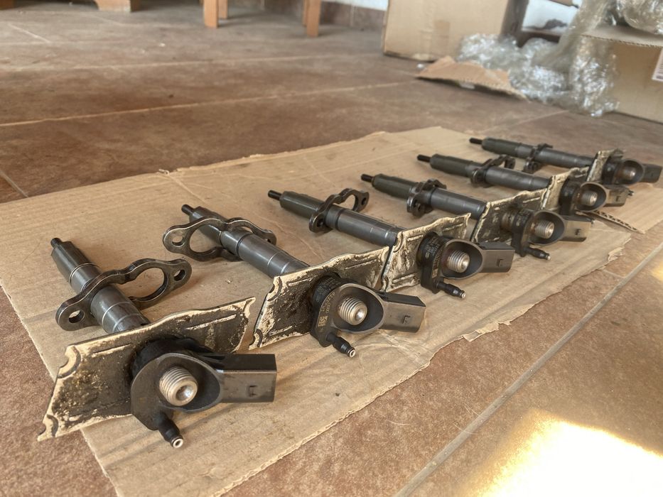 Dezmembrez vw touareg 7l 3.0 2.5 bks bac 224 174 cp