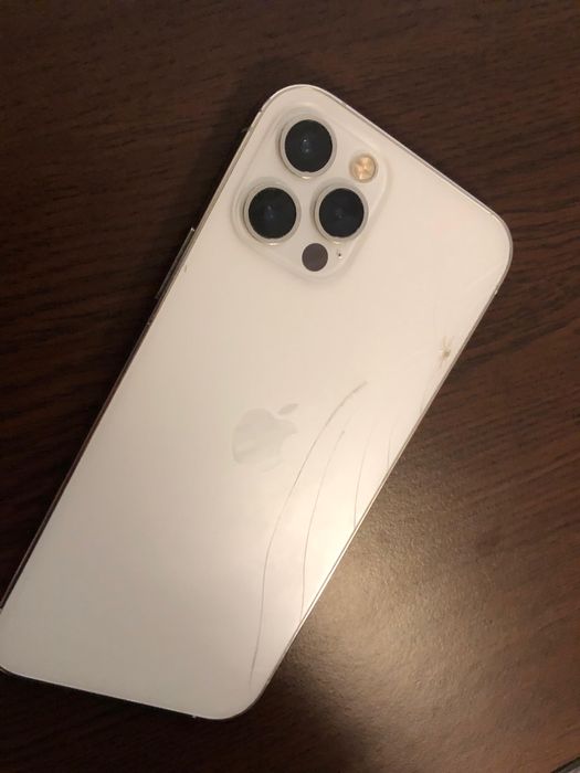 Iphone 12 pro fara probleme