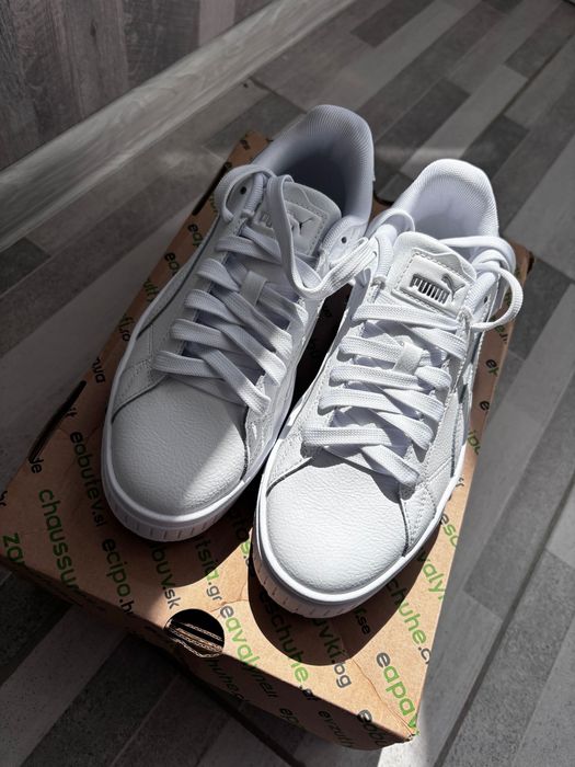 Дамски кецове Puma KARMEN II L Бял