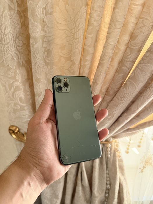 iPhone 11 Pro Max 256Gb - В хорошем состоянии