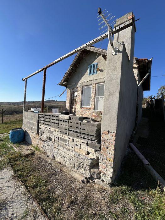 Малка Вила с гледка море(Изворище Под Наем)