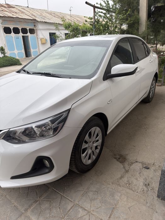 Chevrolet Onix 2024 — 2