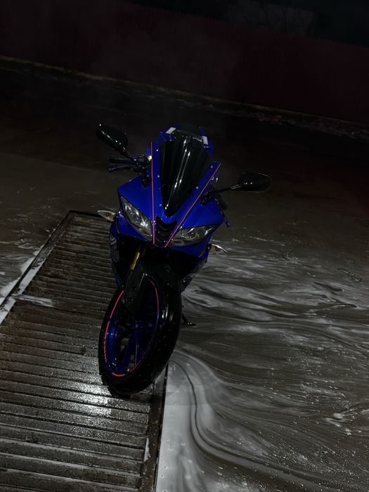 Yamaha yzf r-125