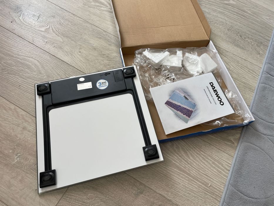 Електронен кантар Daewoo