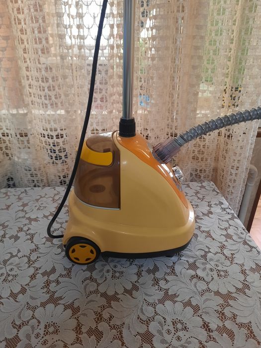 Мощный отпариватель для одежды 1700 Вт , б/у