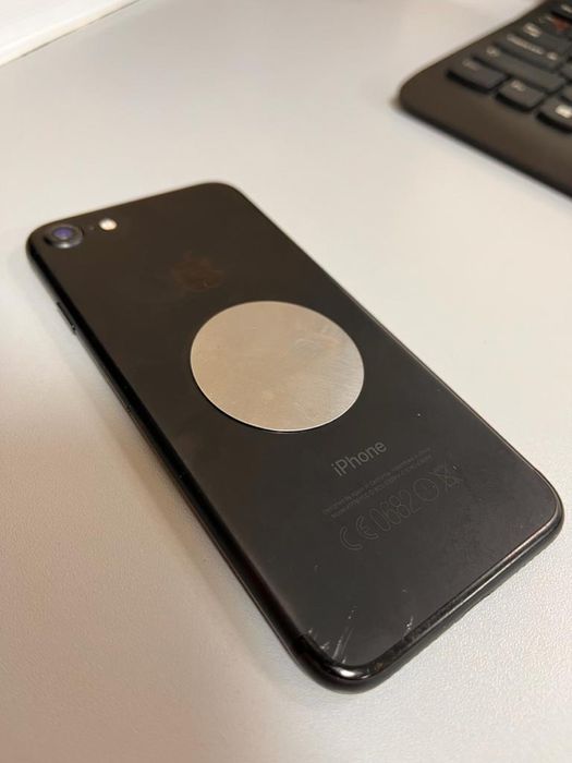 Продам Iphone 7 32гб