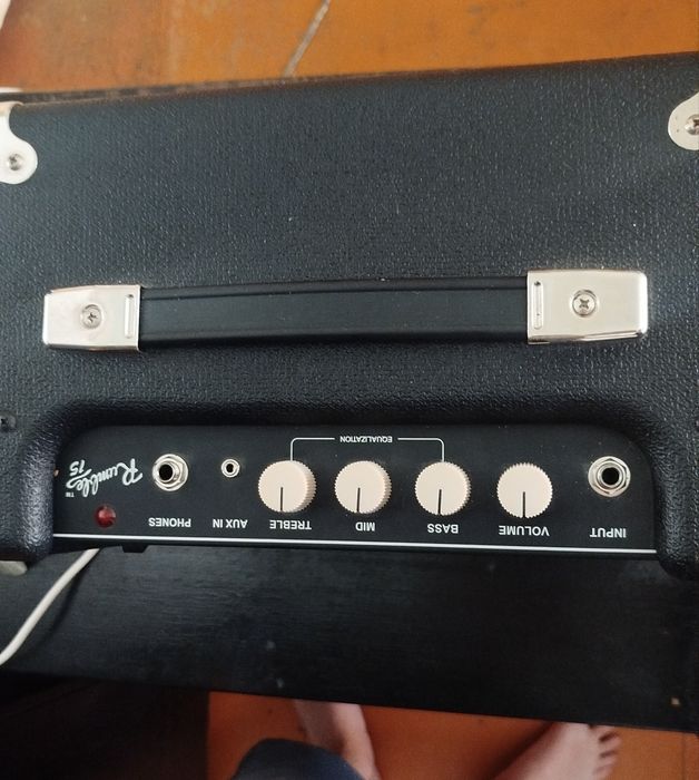 Усилитель Fender Rumble 15