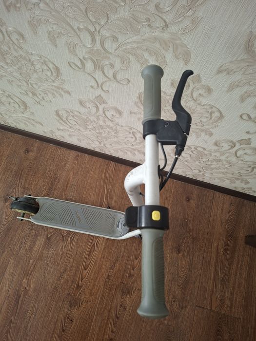 Электросамокат Ninebot