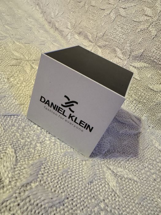 Ceas Daniel Klein DK11832-3 – cadran albastru, curea piele, elegant
