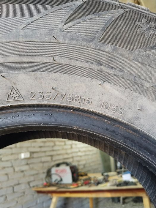Продам 235/75 R15