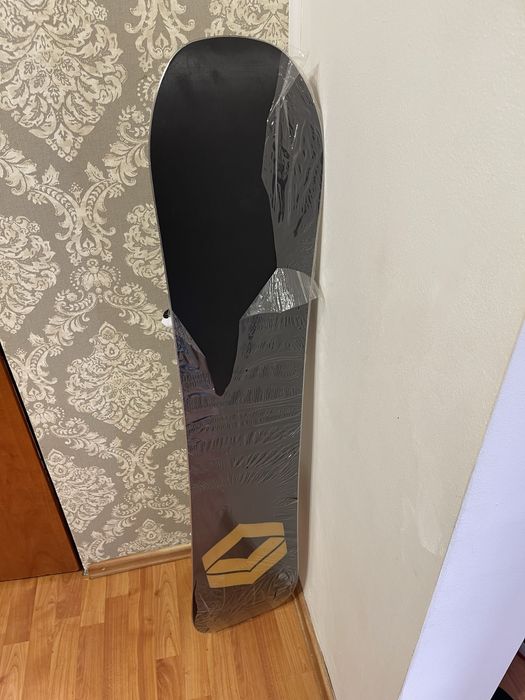 Placa snowboard 135 cm trans cu legaturi