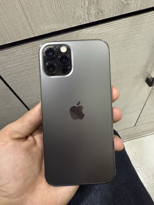 Iphone 12 pro Black