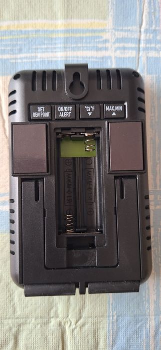 Климатична станция за помещение с предупредителна функция