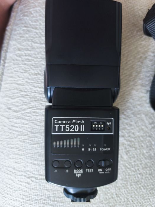 Вспышка godox TT520ll