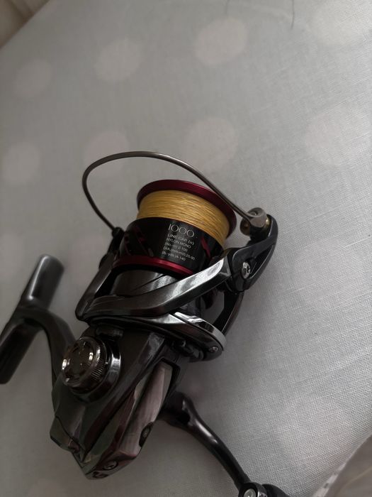 Vând lansetă YERIL AES 802UL + mulinetă Shimano Stradic CI4+ 1000