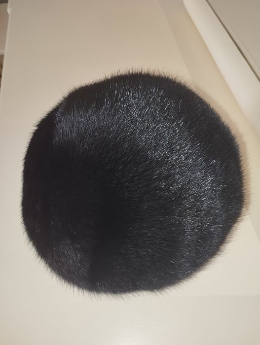 Нарковая шапка женская