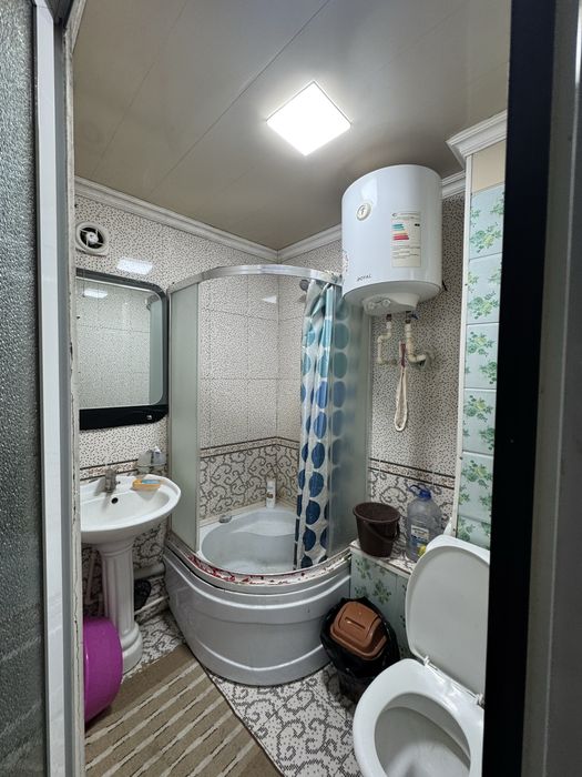 Аренда квартира 1хона 2 этаж 250$ Партсезт