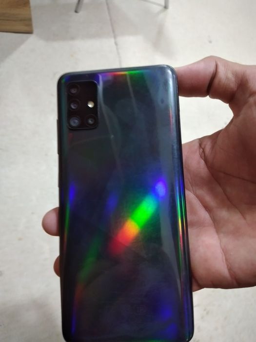 A 51 samsung sotiladi yoki abmenga