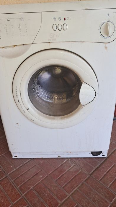 Продам машинка автомат б/у