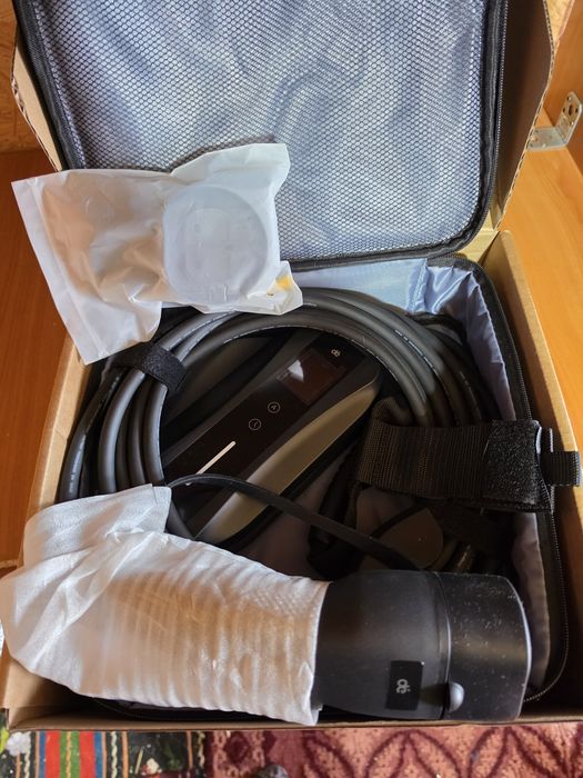 Incarcator portabil masina electrica