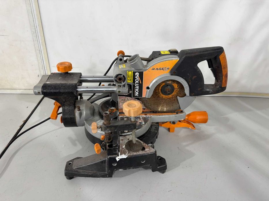 Циркуляр пендула - Evoulution 1500W