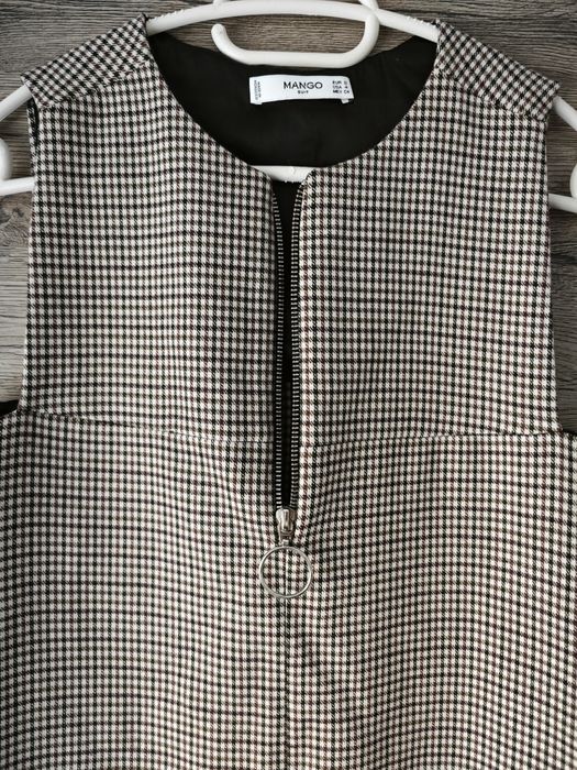 Рокля каре Манго, Guess