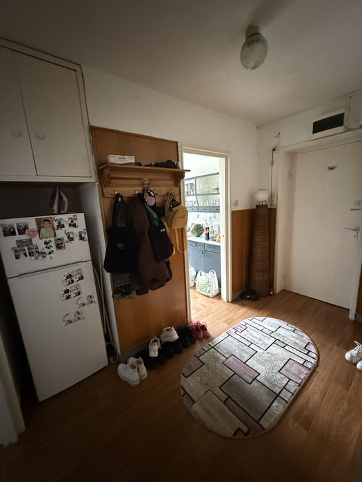 Vand apartament 3 camera