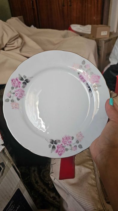 Продам набор новых японских тарелок 12 штук. Можно купить 6 штук. 21см