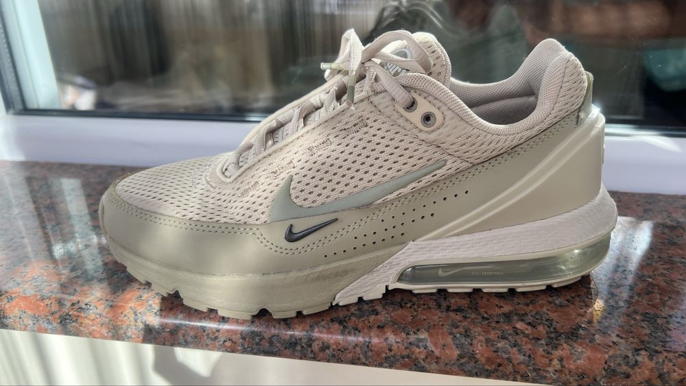 Nike AIR Max Pulse