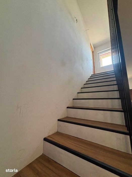 Casa D+P+M 7 camere, 313 mp utili,962 mp teren, Zona Ocolis
