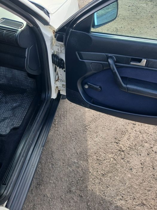 Продам AUDI 100 C4